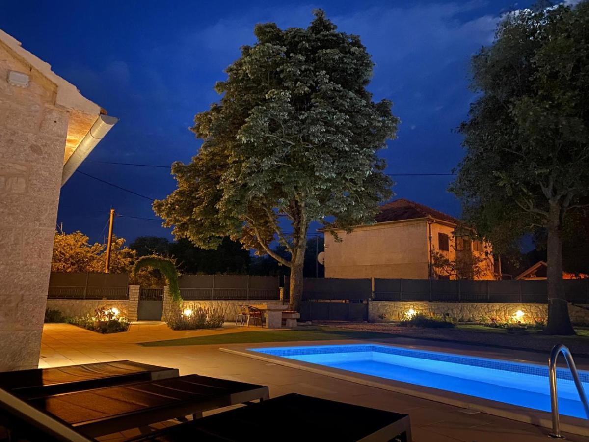 Experience Village Life - Jokini Dvori With Private Pool Pakovo Selo Buitenkant foto