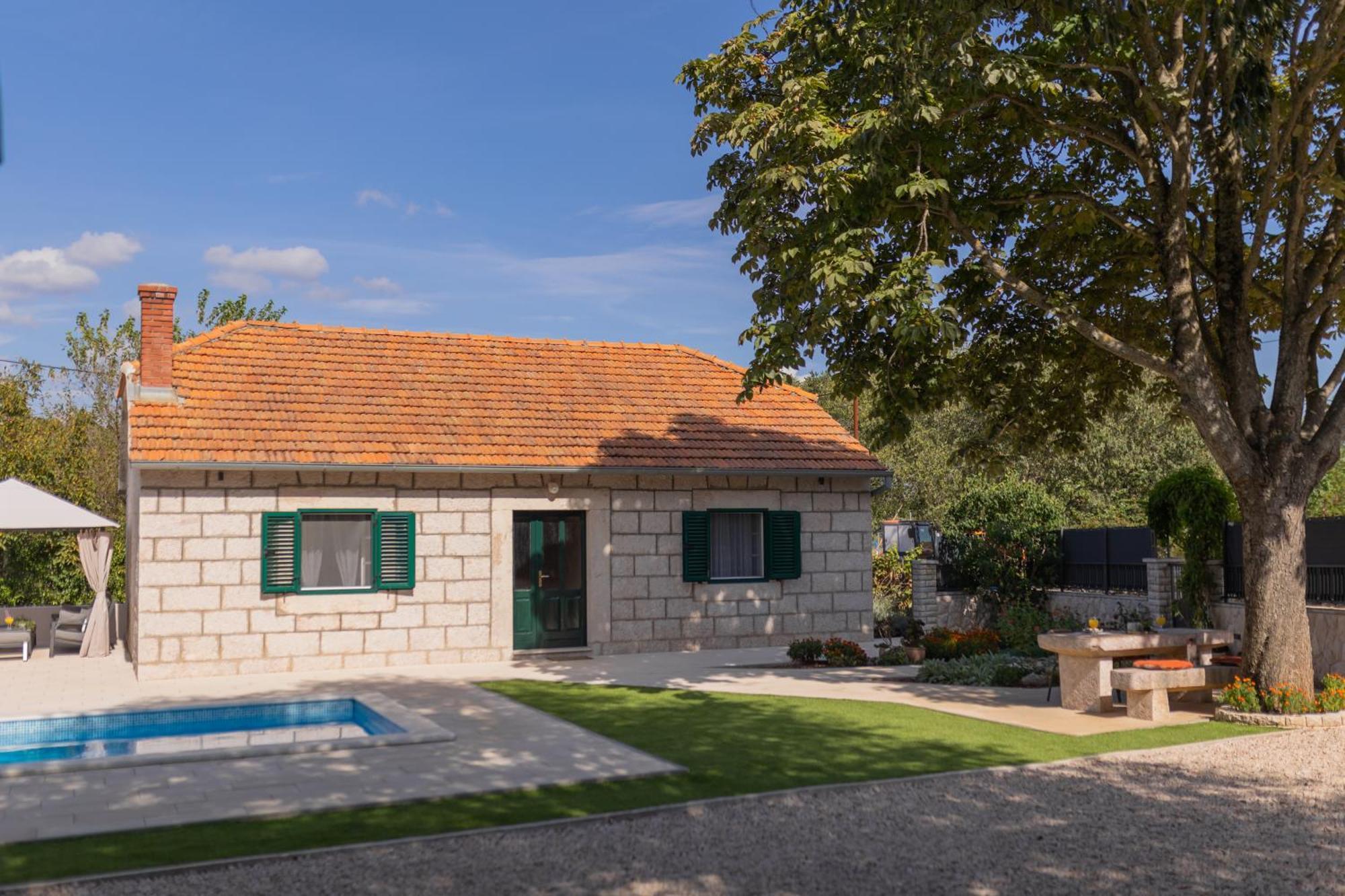 Experience Village Life - Jokini Dvori With Private Pool Pakovo Selo Buitenkant foto