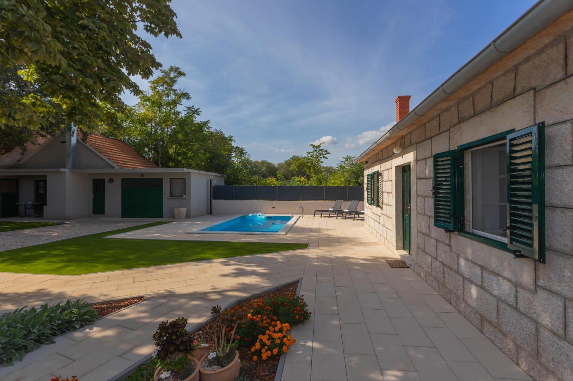 Experience Village Life - Jokini Dvori With Private Pool Pakovo Selo Buitenkant foto