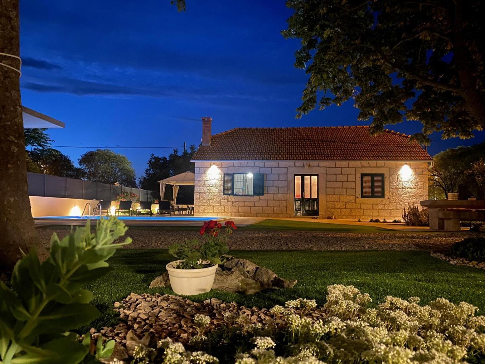 Experience Village Life - Jokini Dvori With Private Pool Pakovo Selo Buitenkant foto